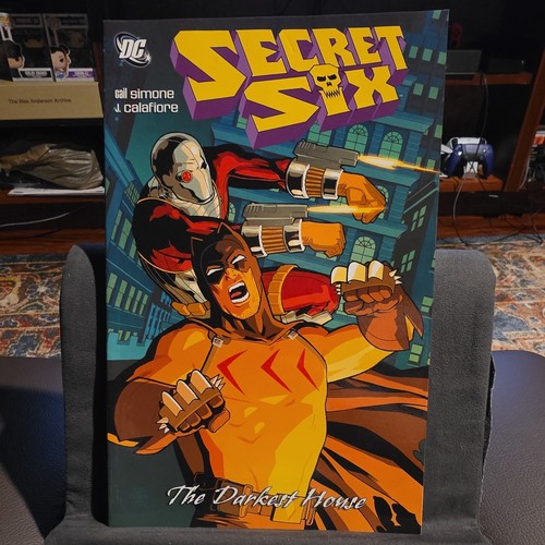 Secret six the darkest house - six:,